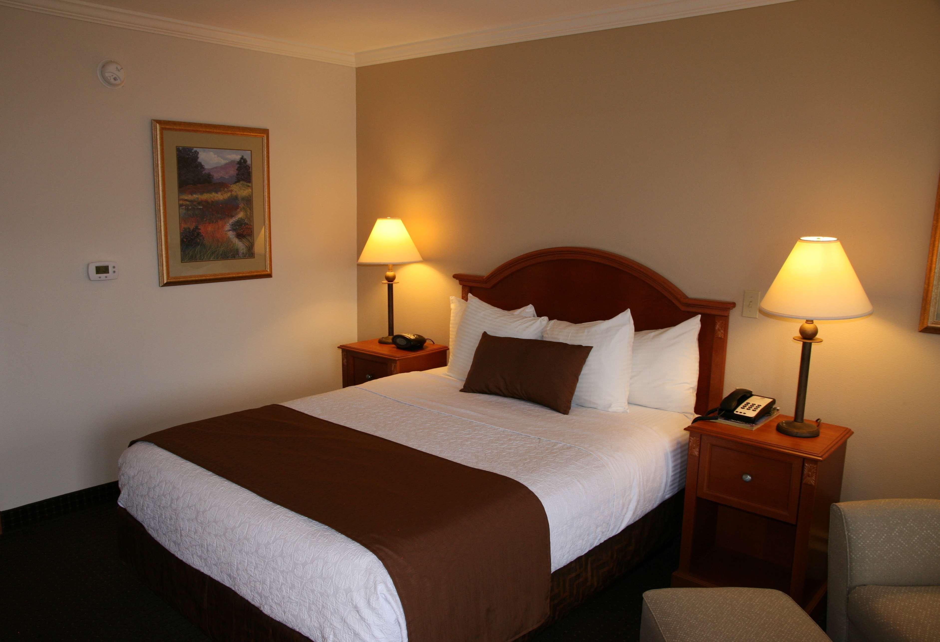 Western Silver Saddle Hotel